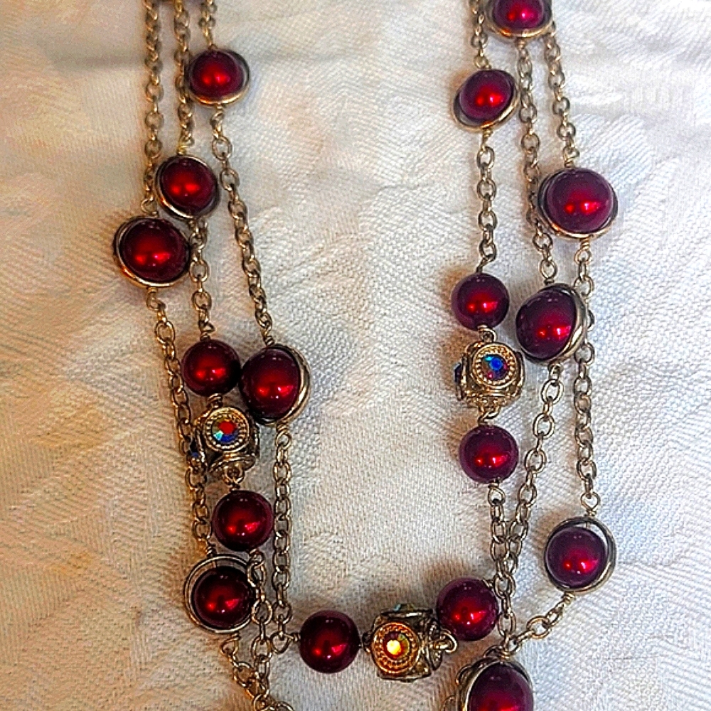 Vintage Three Strand Coldwater Creek Goldtone Red and AB Irridiscent beads